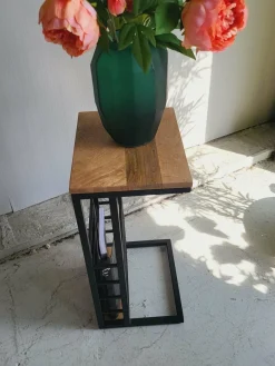 Benoa Bijzettafel industrieel sofa zwart met open vak