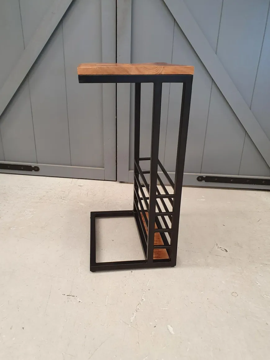 Benoa Bijzettafel industrieel sofa zwart met open vak