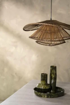 By Boo Hanglamp Yarin