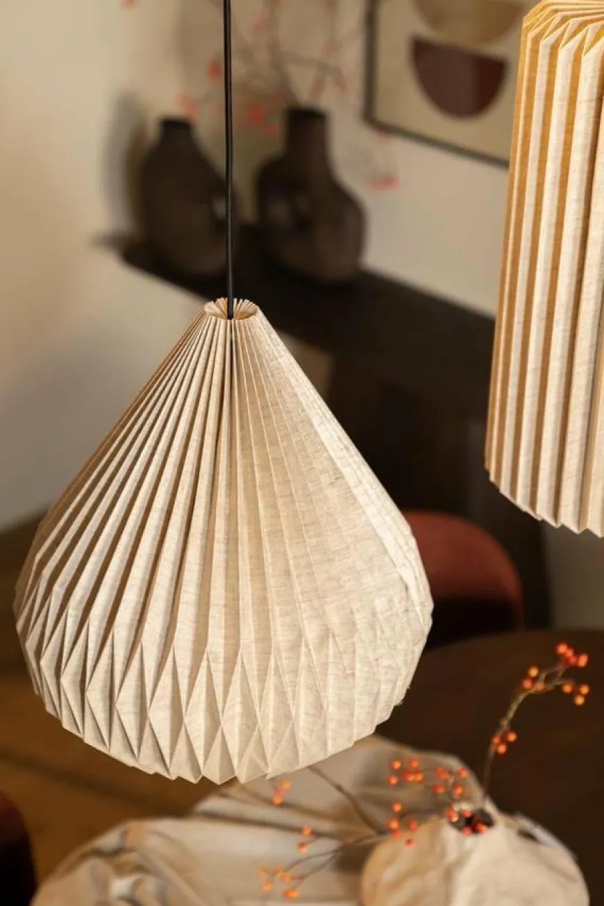 By Boo Hanglamp Zuki – Type 1