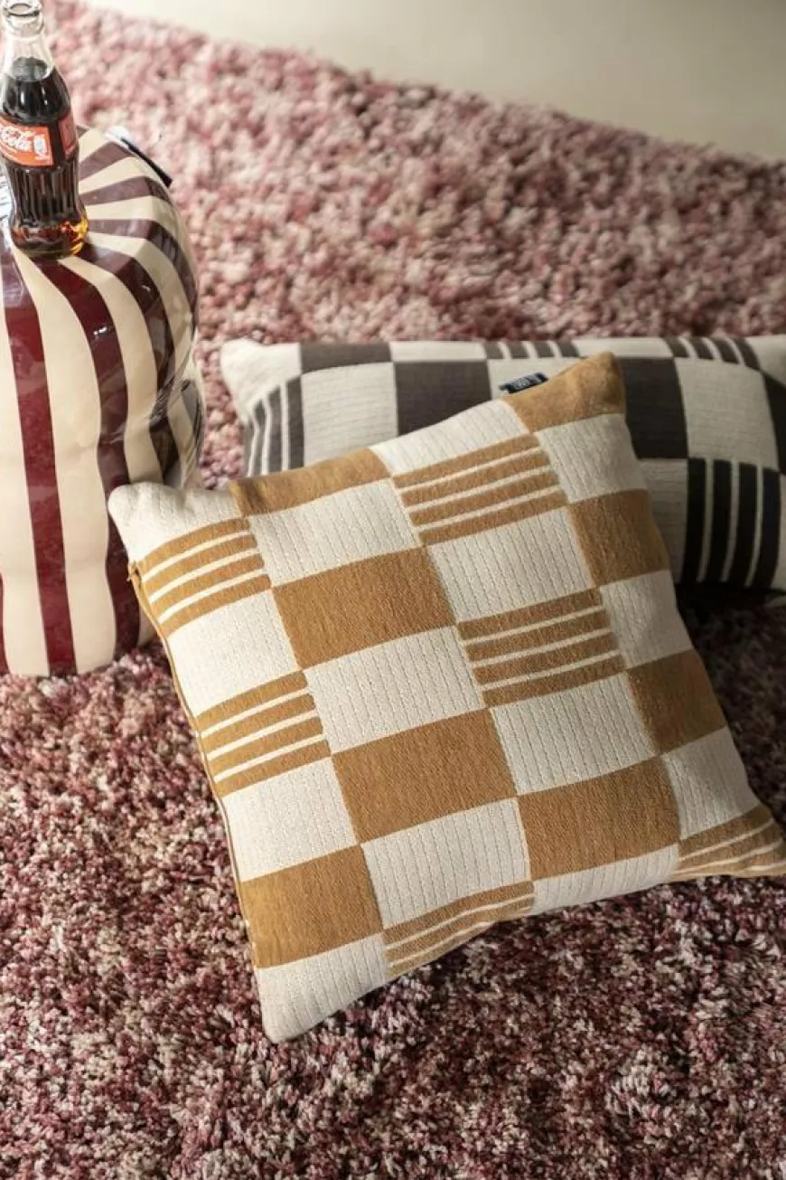 By Boo Kussen Twist 45x45 cm – mosterd