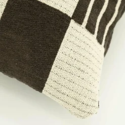By Boo Kussen Twist 35x55 cm – bruin