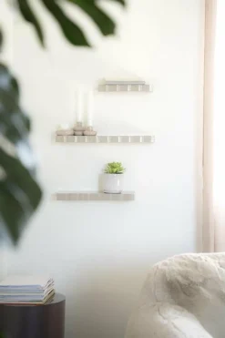 By Boo Wandplank Prinz set van 3 - taupe