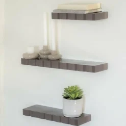 By Boo Wandplank Prinz set van 3- dark taupe