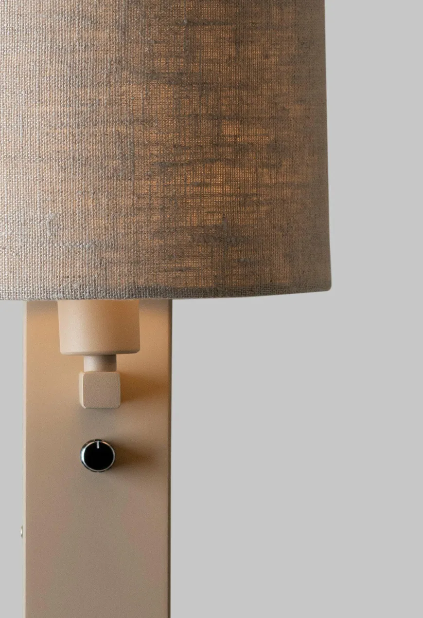 it's about RoMi Wandlamp Florence zand/kap 1815 linnen donker