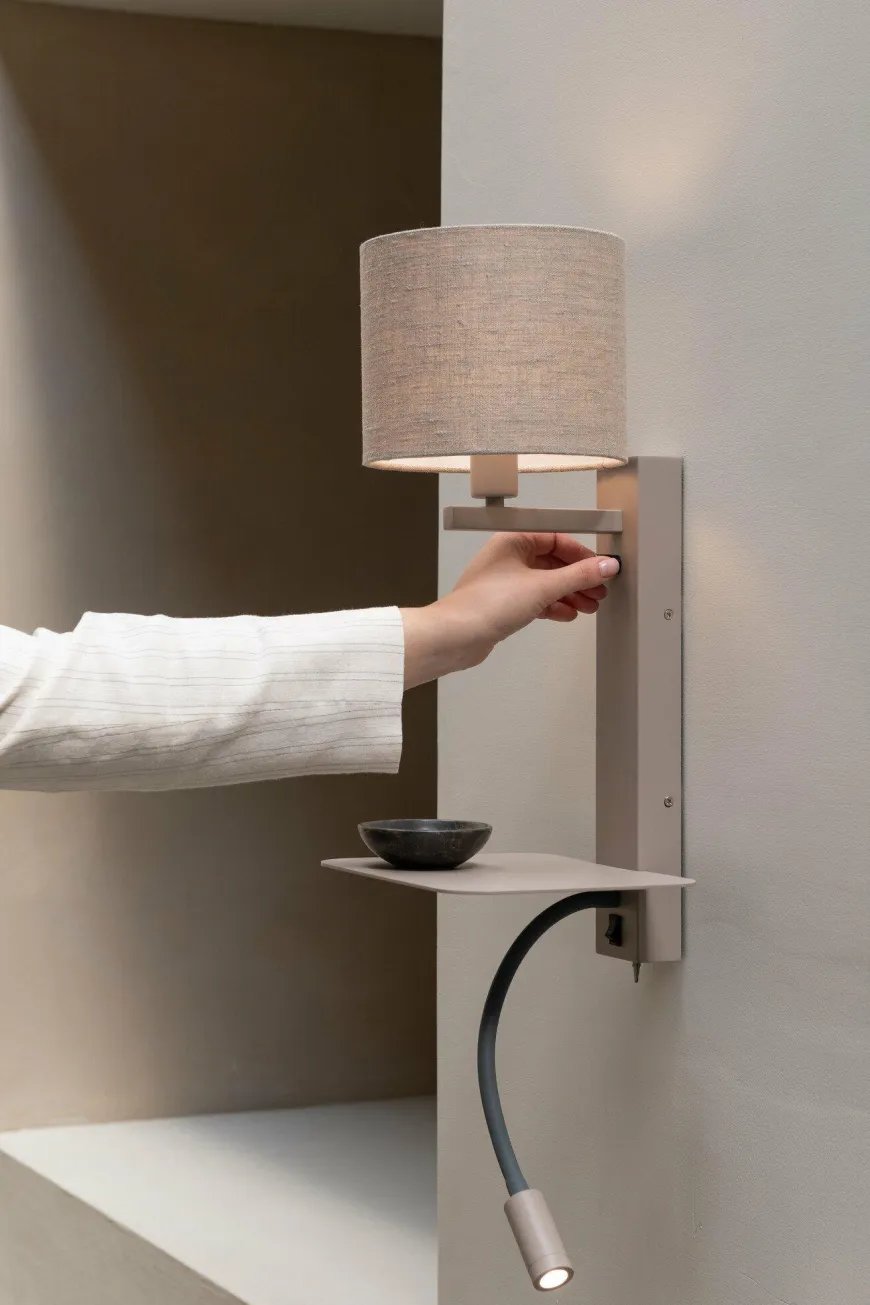it's about RoMi Wandlamp Florence+leeslamp zand/kap 1815 linnen donker