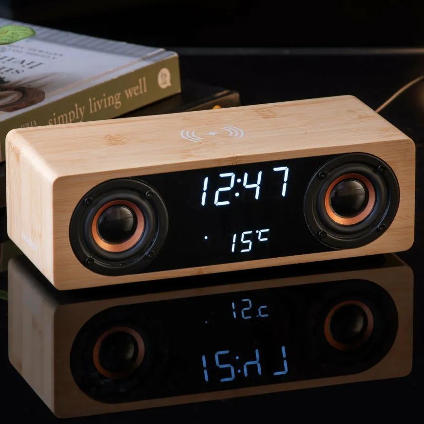 Karlsson Alarmklok Classic BT speaker met telefoonoplader bamboo