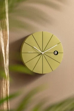 Karlsson Wandklok Destacado Cuckoo olijfgroen met luxe groen