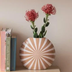 Present Time Vaas Candy Swirl zacht bruin - wit groot