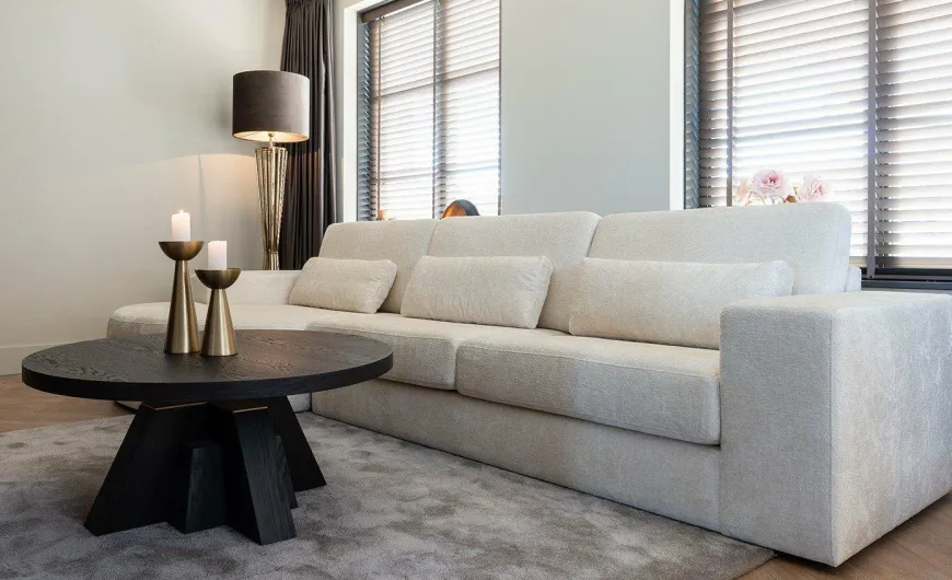 Richmond Interiors Bank Felix lounge links rond + 2.5 zitter white chenille (Bergen 900 white chenille)