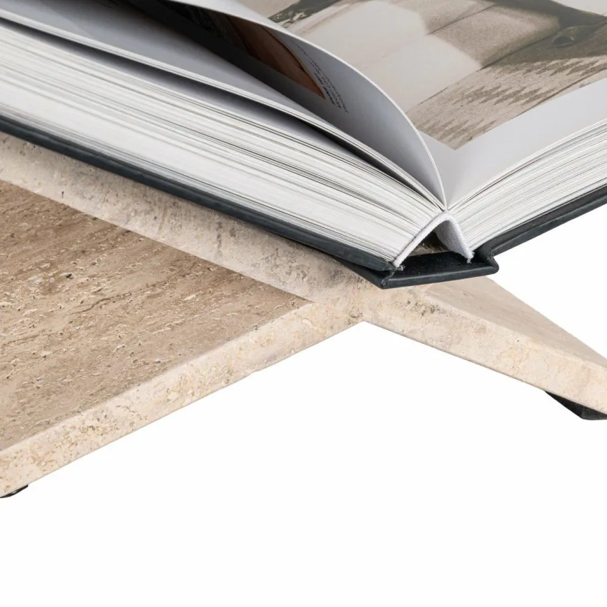 Richmond Interiors Boekenstandaards Belice beige