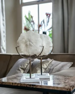 Richmond Interiors Faux koraal Jada op standaard wit