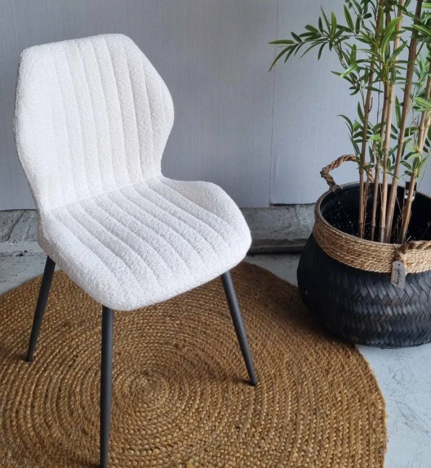 WoonStijl Eetkamerstoel Lende Boucle wit