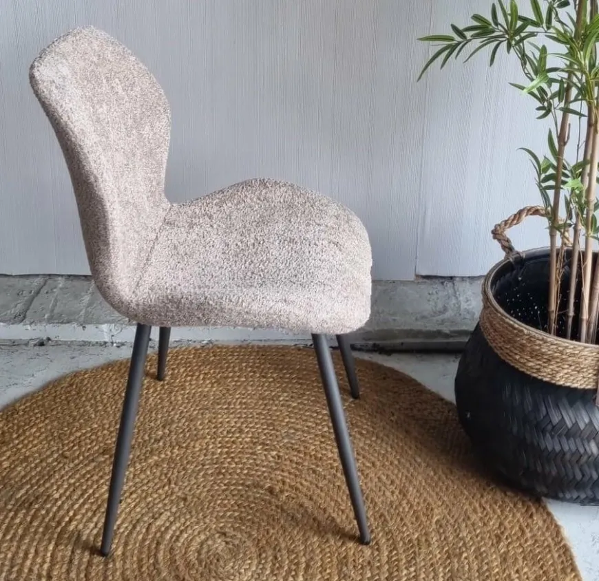 WoonStijl Eetkamerstoel Lende Boucle zandkleur