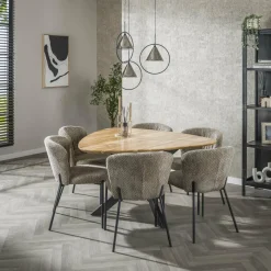 WoonStijl Eetkamertafel driehoek acacia