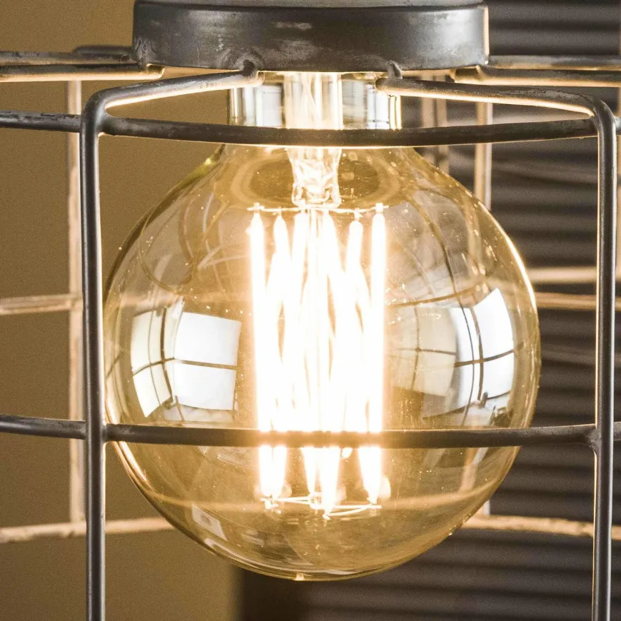 WoonStijl Lichtbron LED filament bol Ø9 5 - E27 6W dimbaar / Amberkleurig glas