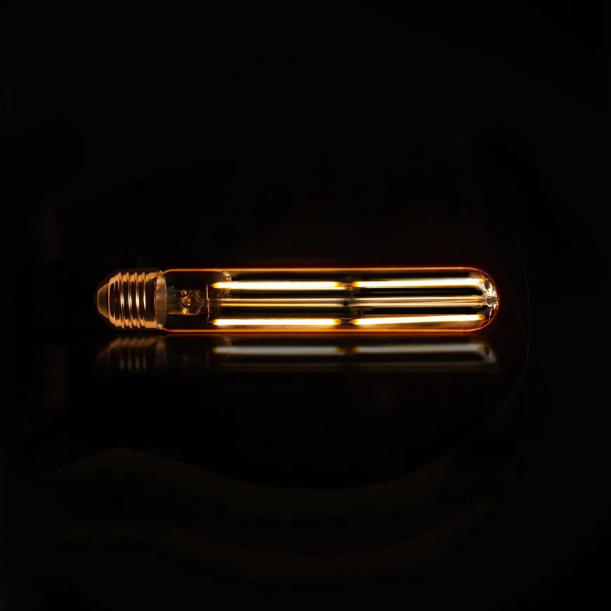 WoonStijl Lichtbron LED filament buis 18 5 cm - E27 4W 2100K 280lm dimbaar / Amberkleurig glas