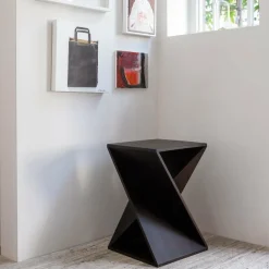 Woood IKEM bijzettafel acacia donkerbruin